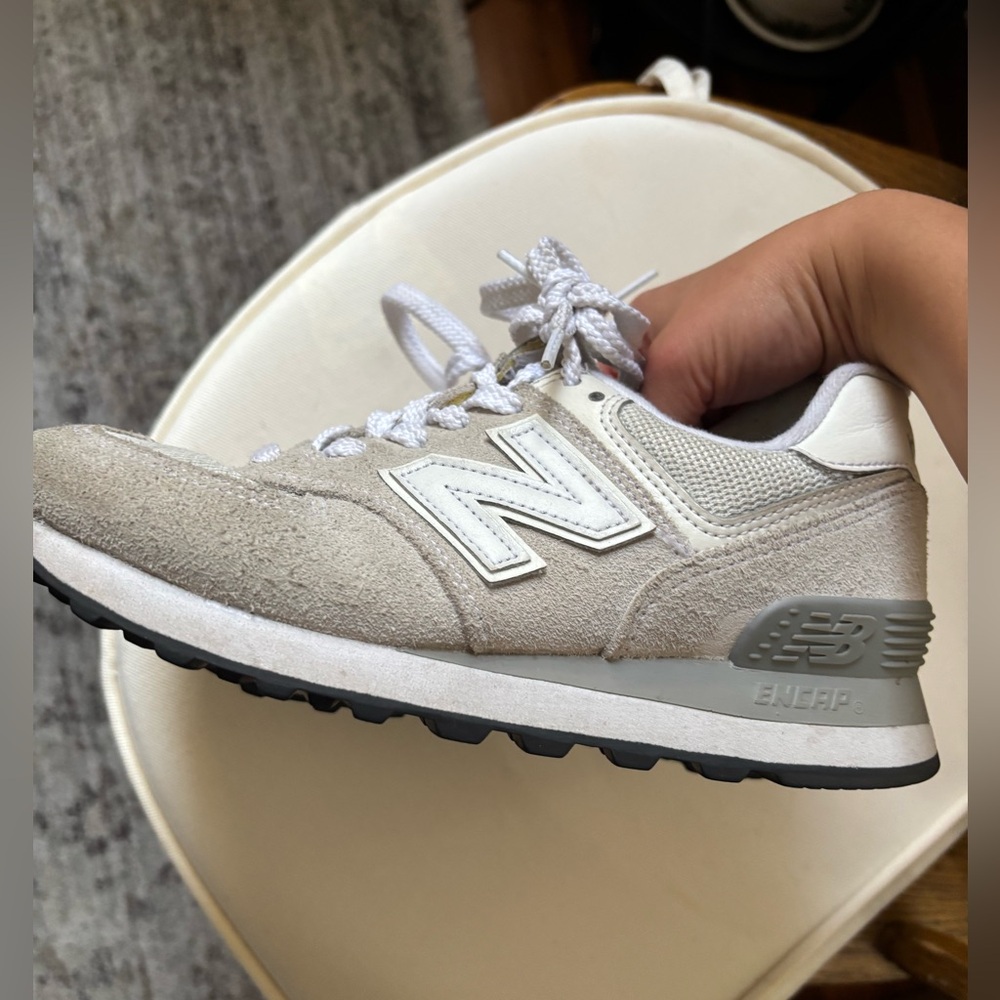 574 size 6
